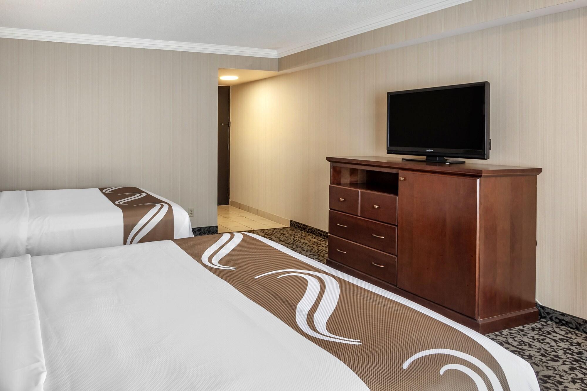 Quality Inn & Conference Centre Midland Ngoại thất bức ảnh