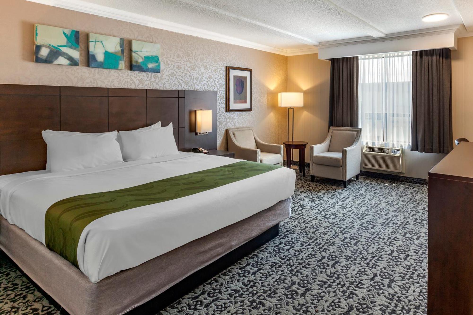 Quality Inn & Conference Centre Midland Ngoại thất bức ảnh